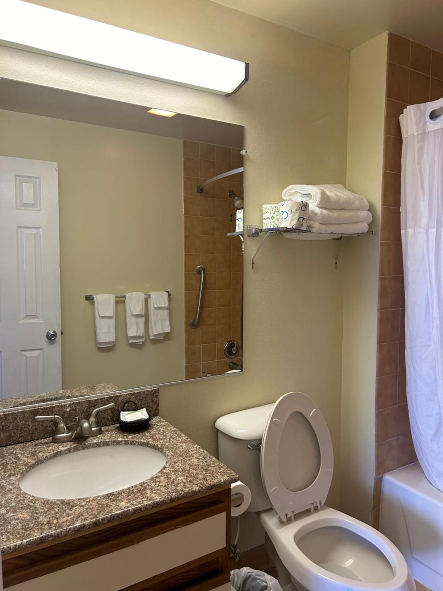 Days Inn By Wyndham Virginia Beach At The Beach Esterno foto